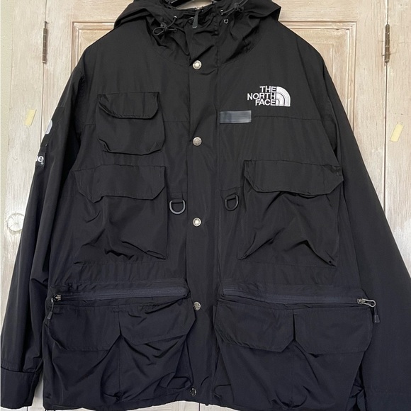 SUPREME × The North Face Black Utility Jacket Size S - Picture 2 of 16
